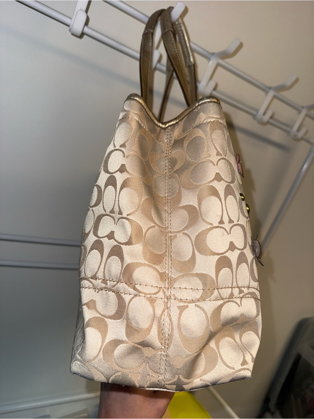 SOLD-Coach Floral Appliqué Classic Jacquard Medium Carryall Tote F18894 - Picture 4 of 13